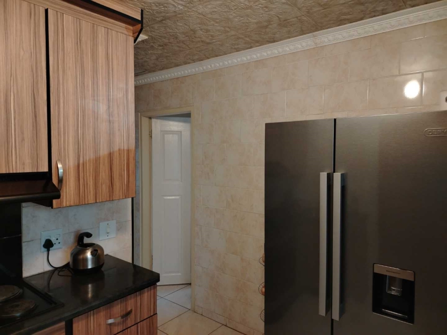3 Bedroom Property for Sale in Lotus Gardens Gauteng