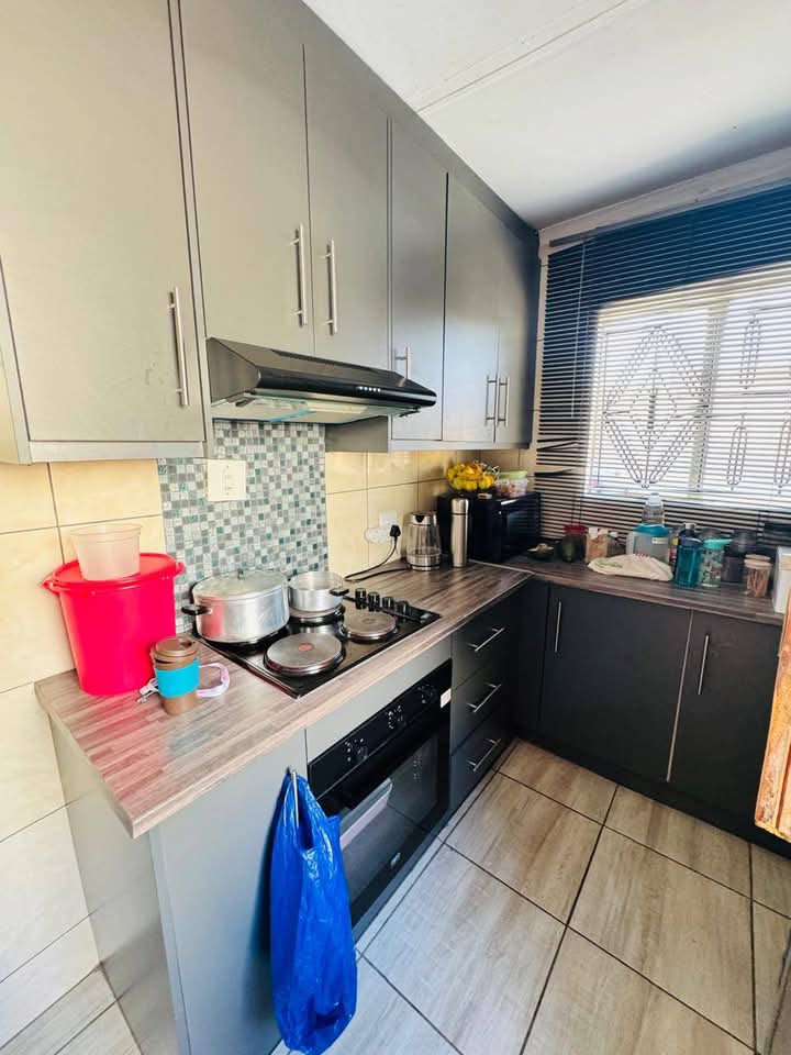 2 Bedroom Property for Sale in Ebony Park Gauteng