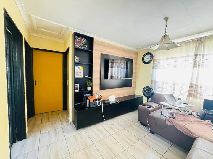 2 Bedroom Property for Sale in Ebony Park Gauteng