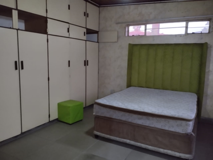 6 Bedroom Property for Sale in Proclamation Hill Gauteng