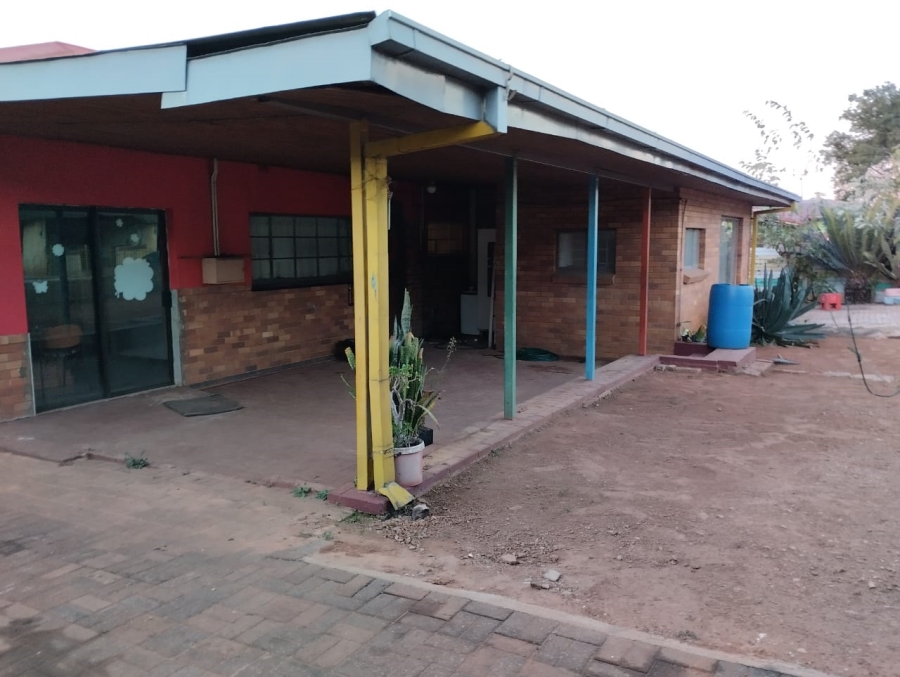 6 Bedroom Property for Sale in Proclamation Hill Gauteng