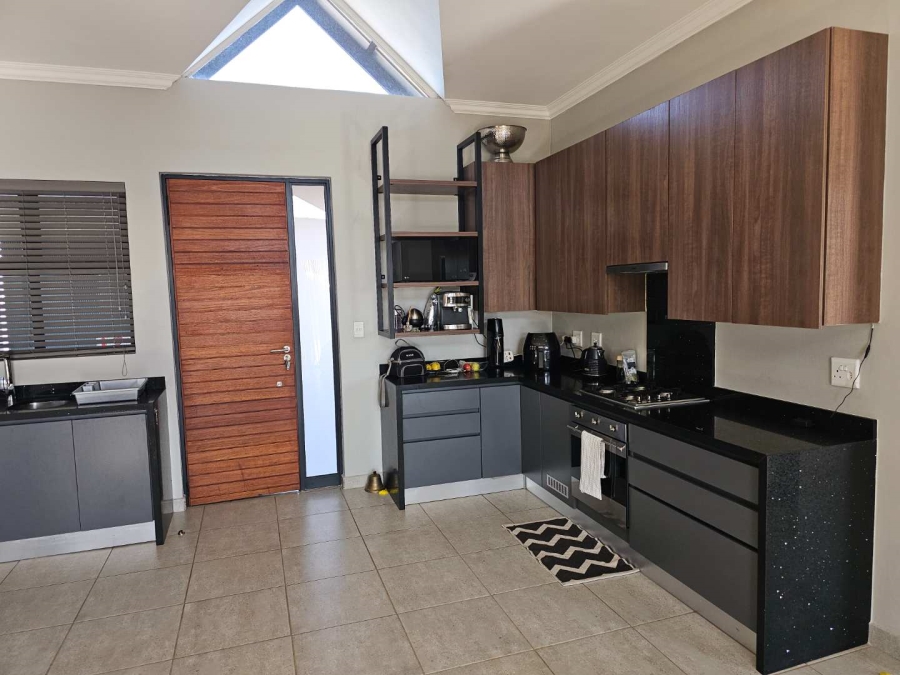 To Let 3 Bedroom Property for Rent in Six Fountains Residential Estate Gauteng