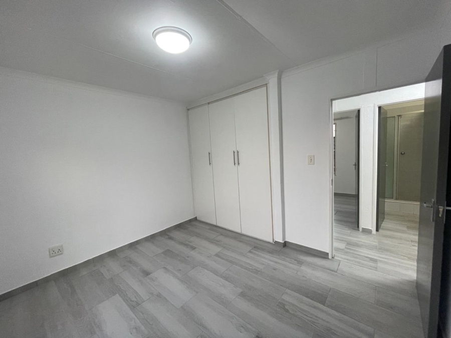 To Let 3 Bedroom Property for Rent in Fairland Gauteng