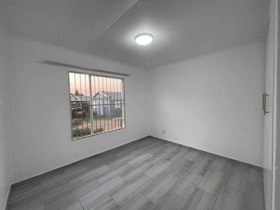 To Let 3 Bedroom Property for Rent in Fairland Gauteng