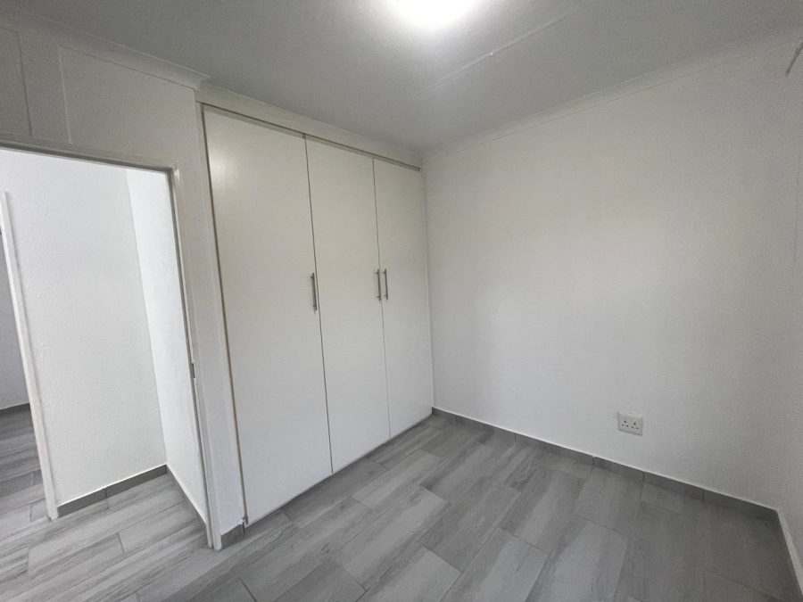 To Let 3 Bedroom Property for Rent in Fairland Gauteng