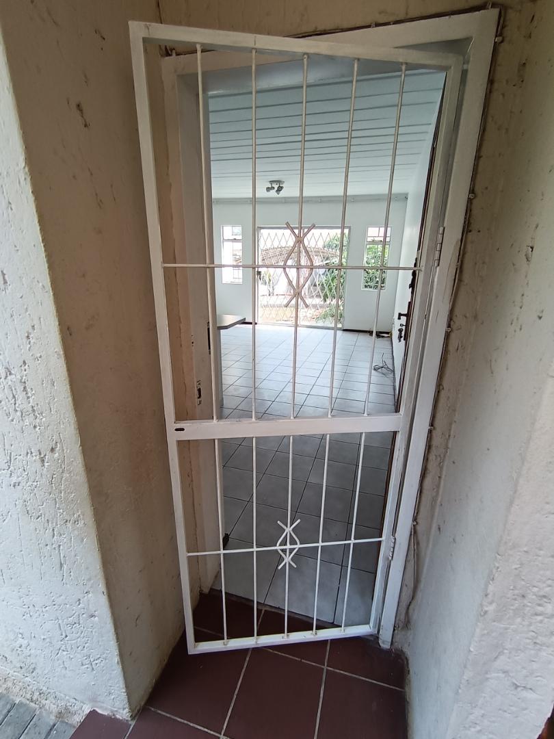 2 Bedroom Property for Sale in Sterrewag Gauteng