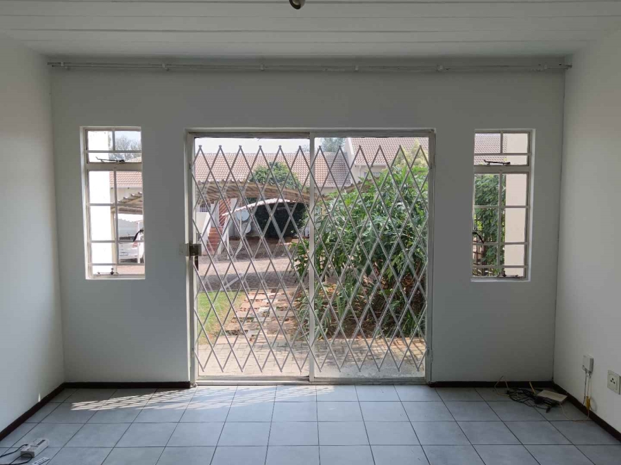 2 Bedroom Property for Sale in Sterrewag Gauteng