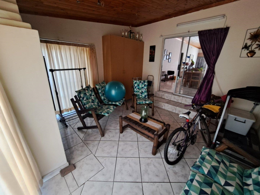 3 Bedroom Property for Sale in Waverley Gauteng