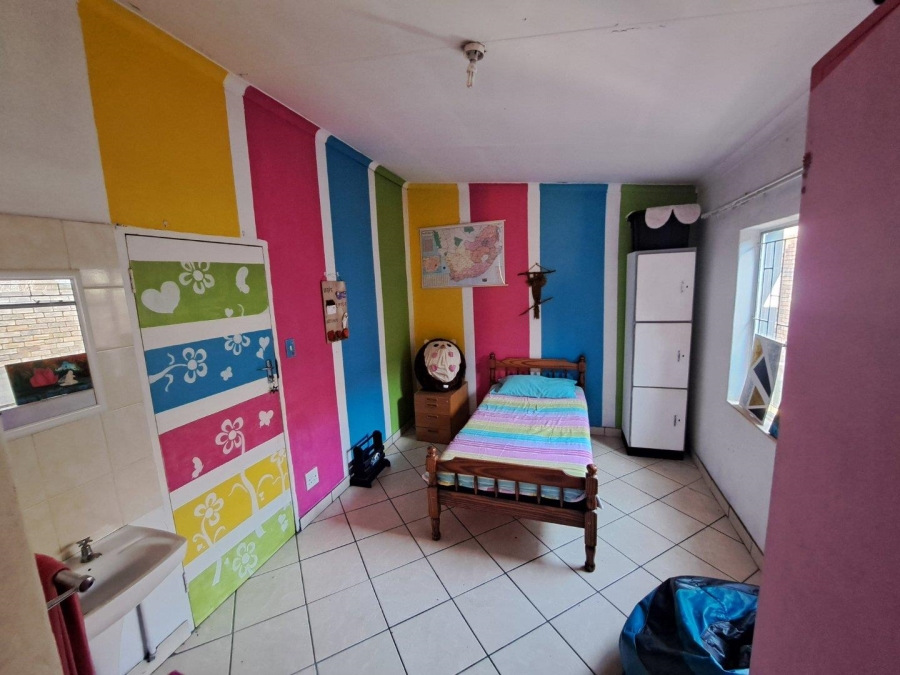 3 Bedroom Property for Sale in Waverley Gauteng