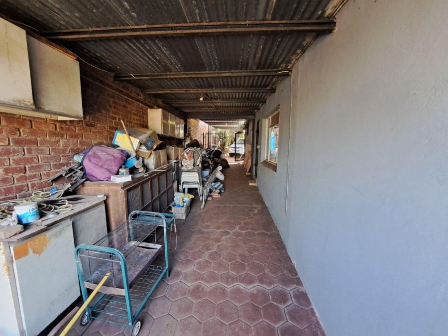 3 Bedroom Property for Sale in Waverley Gauteng