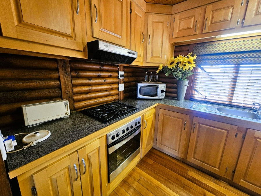 5 Bedroom Property for Sale in Dinokeng Gauteng