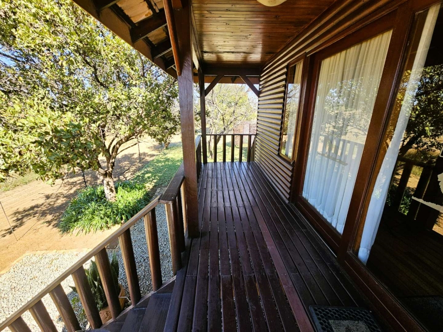 5 Bedroom Property for Sale in Dinokeng Gauteng