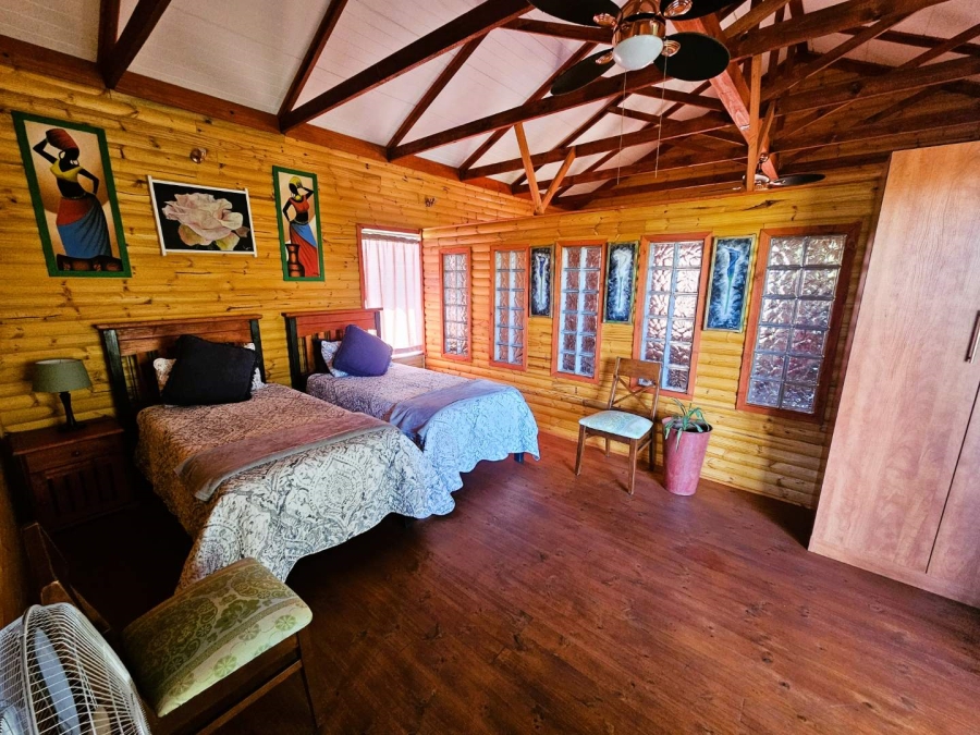 5 Bedroom Property for Sale in Dinokeng Gauteng