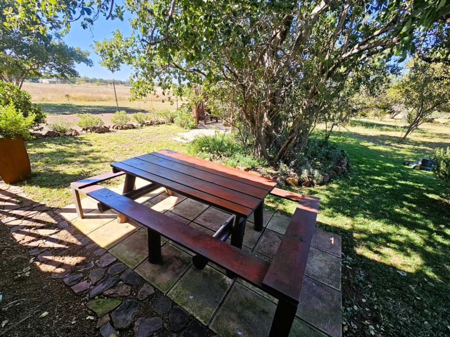 5 Bedroom Property for Sale in Dinokeng Gauteng