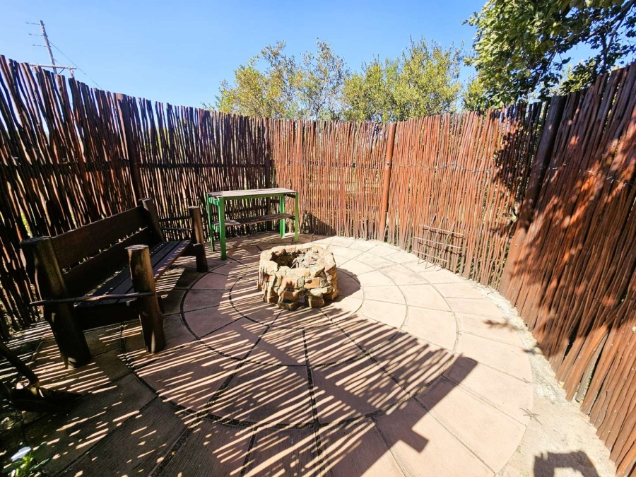 5 Bedroom Property for Sale in Dinokeng Gauteng