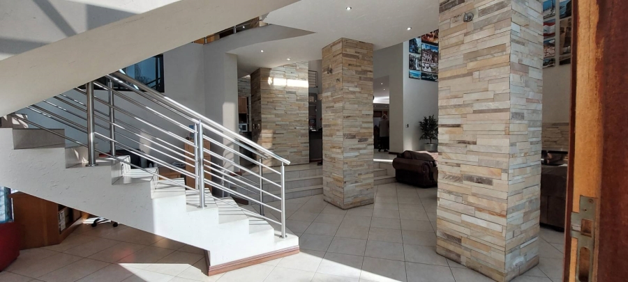 6 Bedroom Property for Sale in Meyersdal Gauteng