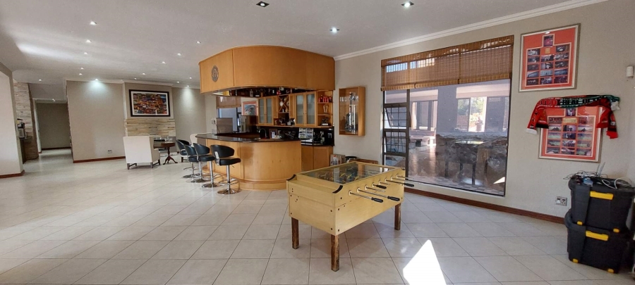 6 Bedroom Property for Sale in Meyersdal Gauteng