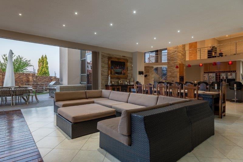 6 Bedroom Property for Sale in Meyersdal Gauteng