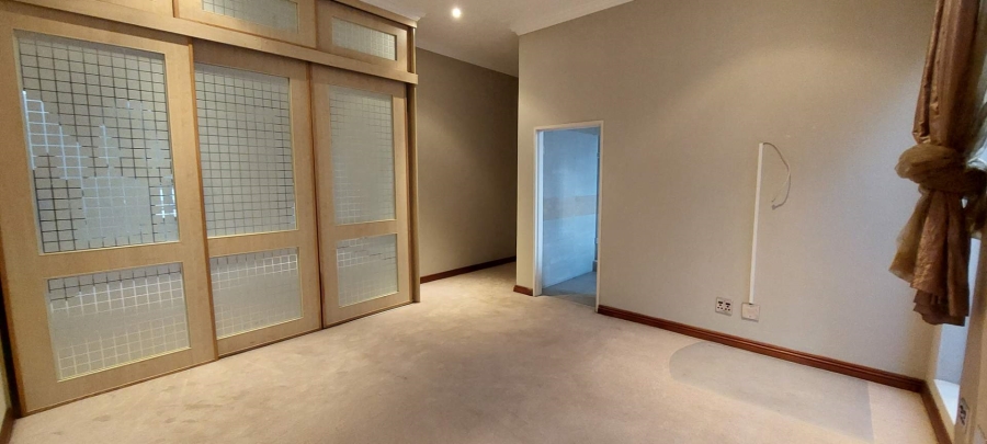 6 Bedroom Property for Sale in Meyersdal Gauteng