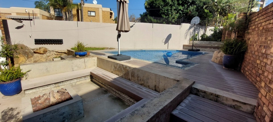 6 Bedroom Property for Sale in Meyersdal Gauteng