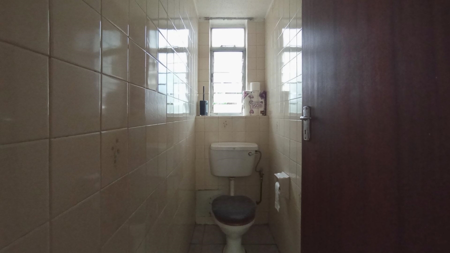 2 Bedroom Property for Sale in Pretoria North Gauteng