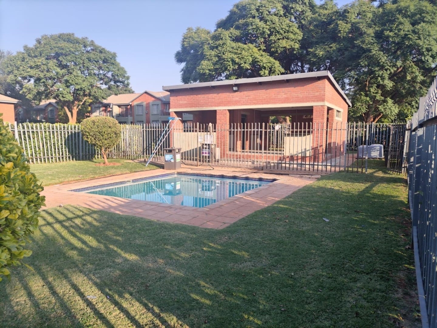2 Bedroom Property for Sale in Theresa Park Gauteng