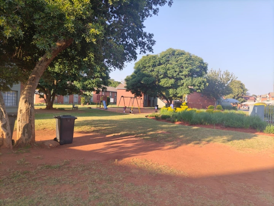 2 Bedroom Property for Sale in Theresa Park Gauteng