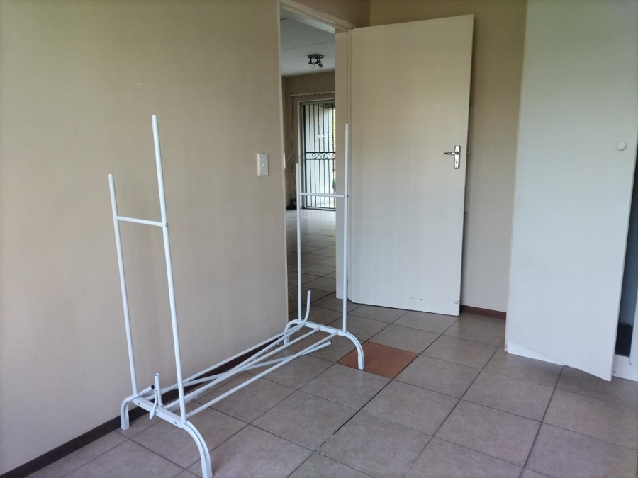2 Bedroom Property for Sale in Theresa Park Gauteng
