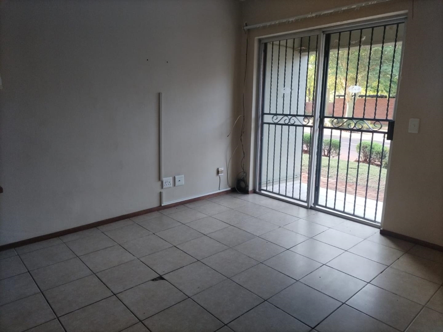 2 Bedroom Property for Sale in Theresa Park Gauteng