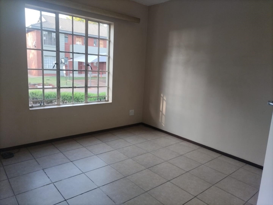 2 Bedroom Property for Sale in Theresa Park Gauteng