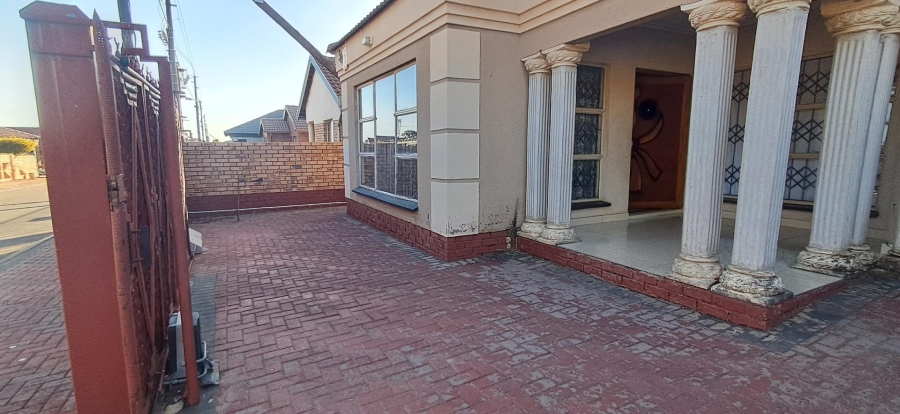 To Let 3 Bedroom Property for Rent in Soshanguve WW Gauteng