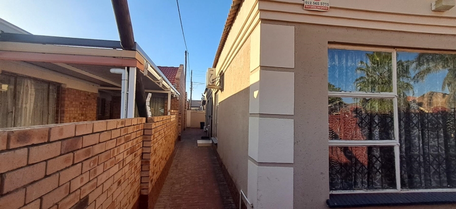 To Let 3 Bedroom Property for Rent in Soshanguve WW Gauteng