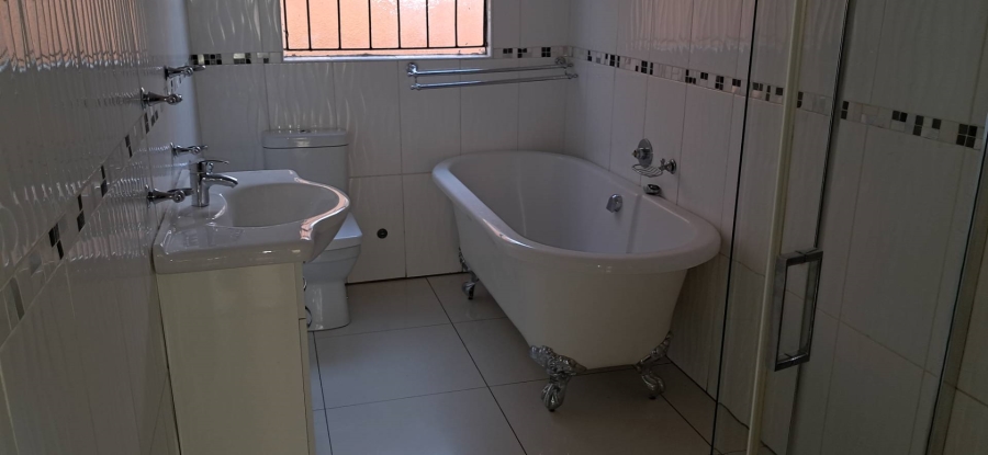 To Let 3 Bedroom Property for Rent in Soshanguve WW Gauteng