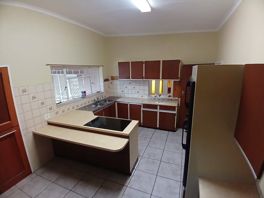 To Let 3 Bedroom Property for Rent in Garsfontein Gauteng