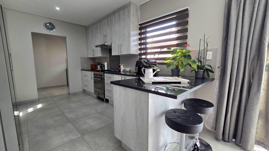 3 Bedroom Property for Sale in New Redruth Gauteng