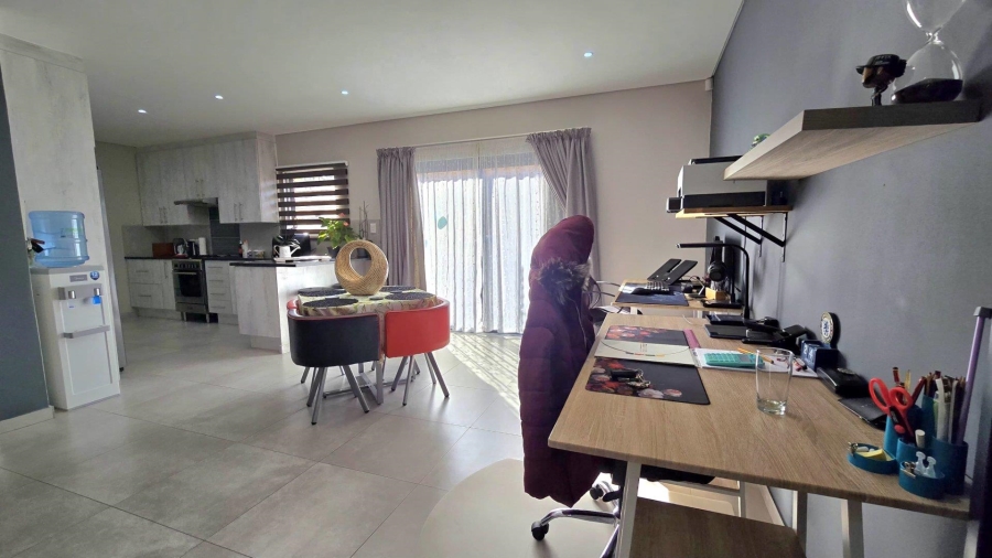 3 Bedroom Property for Sale in New Redruth Gauteng