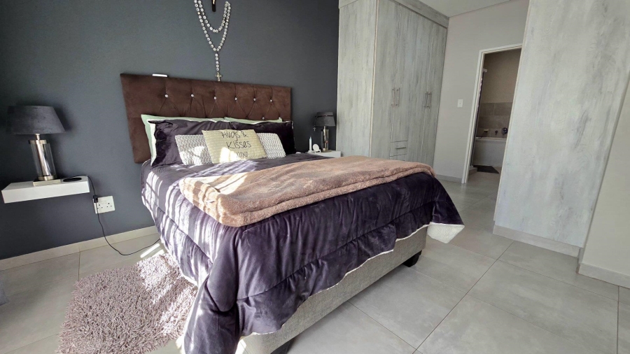 3 Bedroom Property for Sale in New Redruth Gauteng