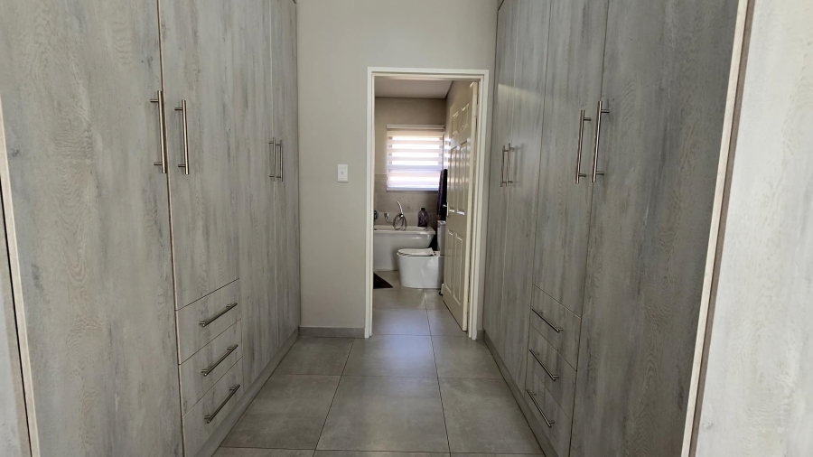 3 Bedroom Property for Sale in New Redruth Gauteng