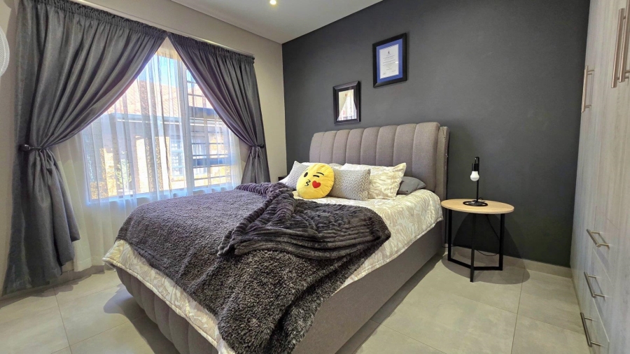3 Bedroom Property for Sale in New Redruth Gauteng