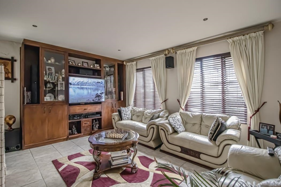 4 Bedroom Property for Sale in Amandasig Gauteng