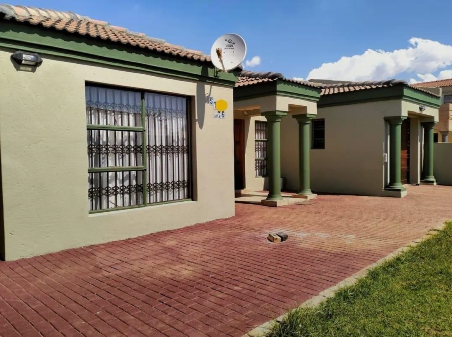 3 Bedroom Property for Sale in Soshanguve Gauteng