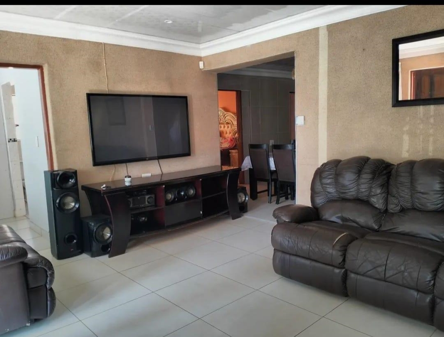 3 Bedroom Property for Sale in Soshanguve Gauteng