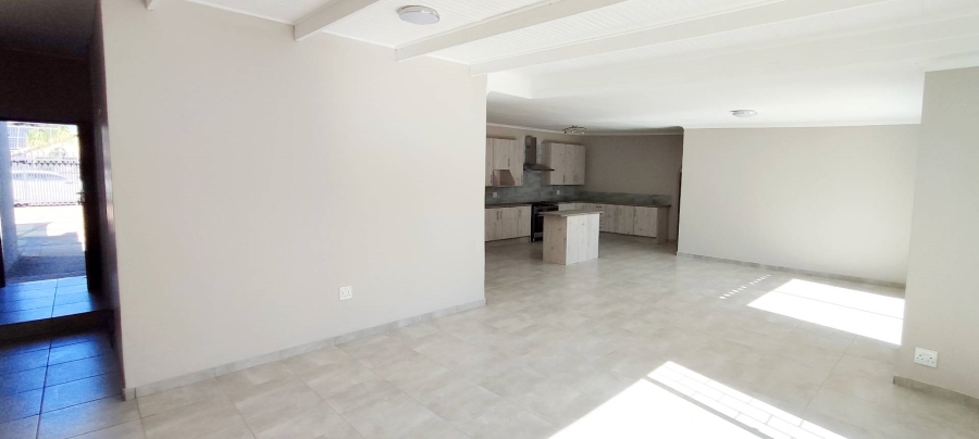 4 Bedroom Property for Sale in Wingate Park Gauteng