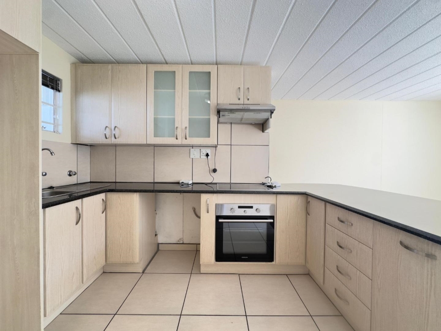 2 Bedroom Property for Sale in Groenkloof Gauteng