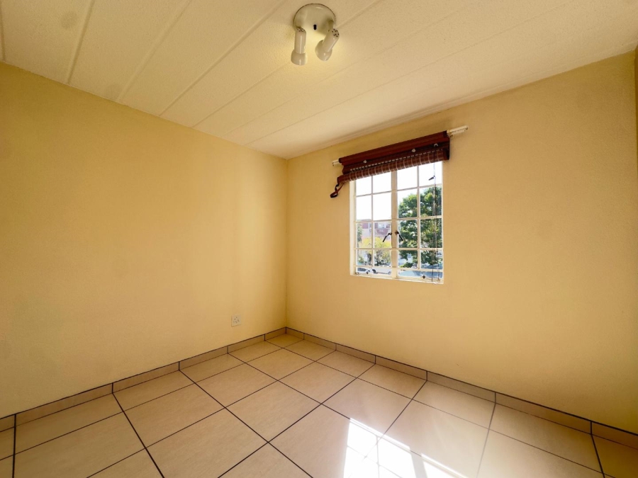2 Bedroom Property for Sale in Groenkloof Gauteng