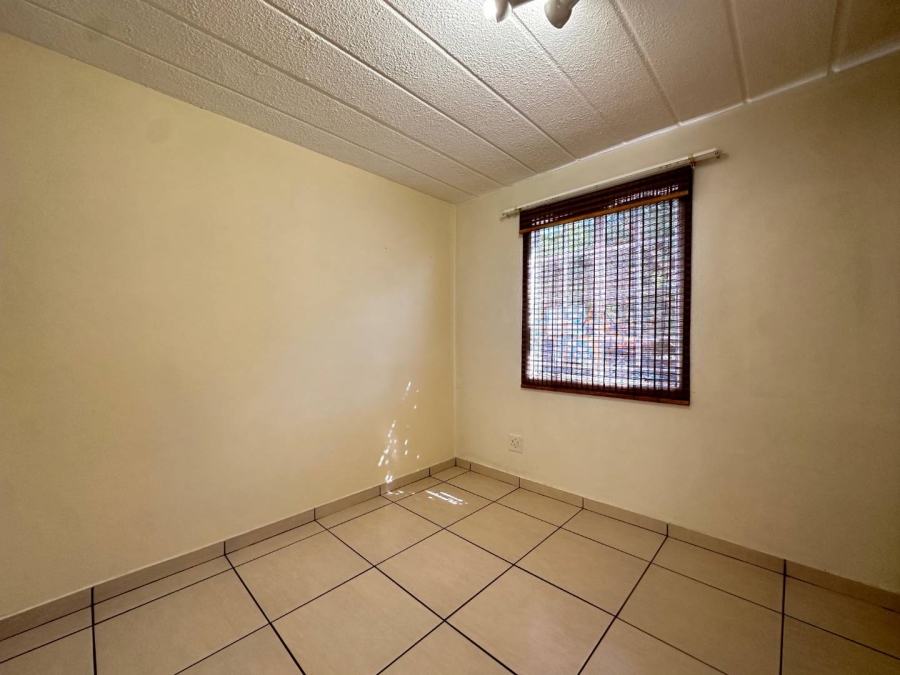 2 Bedroom Property for Sale in Groenkloof Gauteng