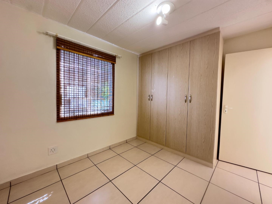 2 Bedroom Property for Sale in Groenkloof Gauteng