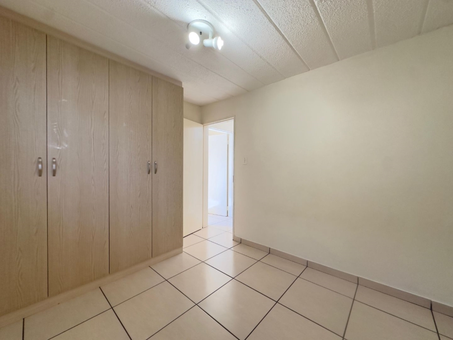 2 Bedroom Property for Sale in Groenkloof Gauteng