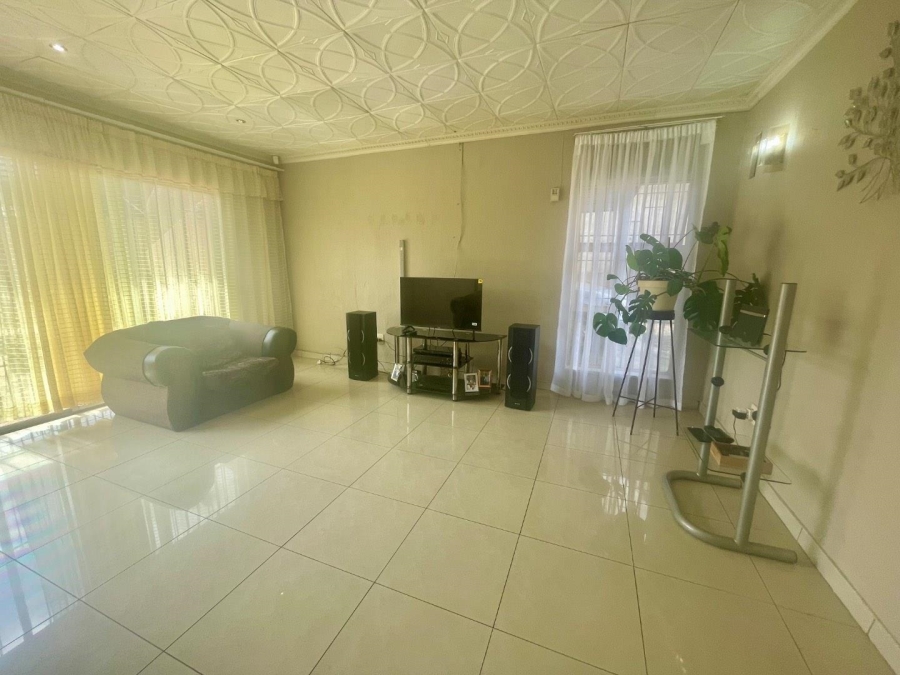 3 Bedroom Property for Sale in Esther Park Gauteng