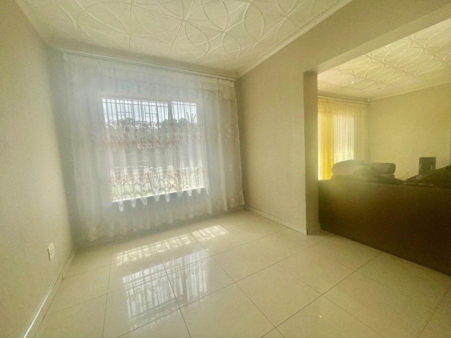 3 Bedroom Property for Sale in Esther Park Gauteng